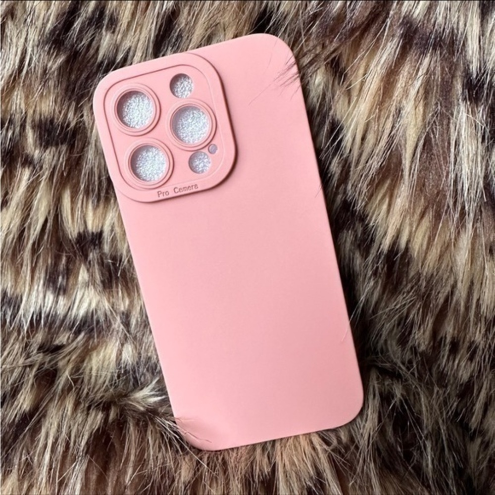 Iphone 14 pro jelly case NWT